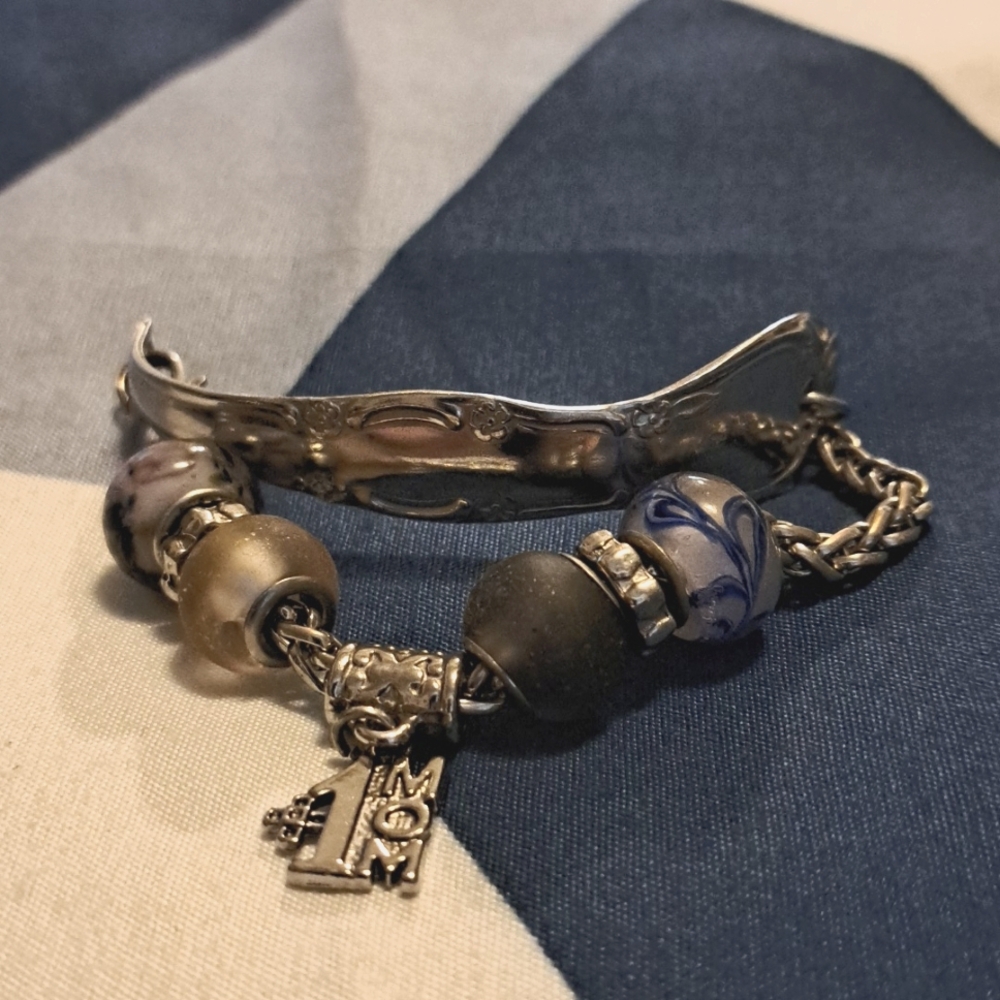 Homemade #1 Mom Bracelet